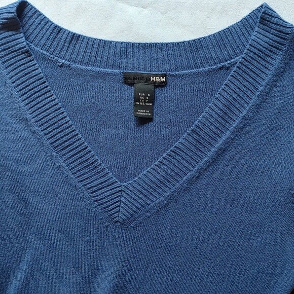 H&M Vneck Sweater - Picture 3 of 5